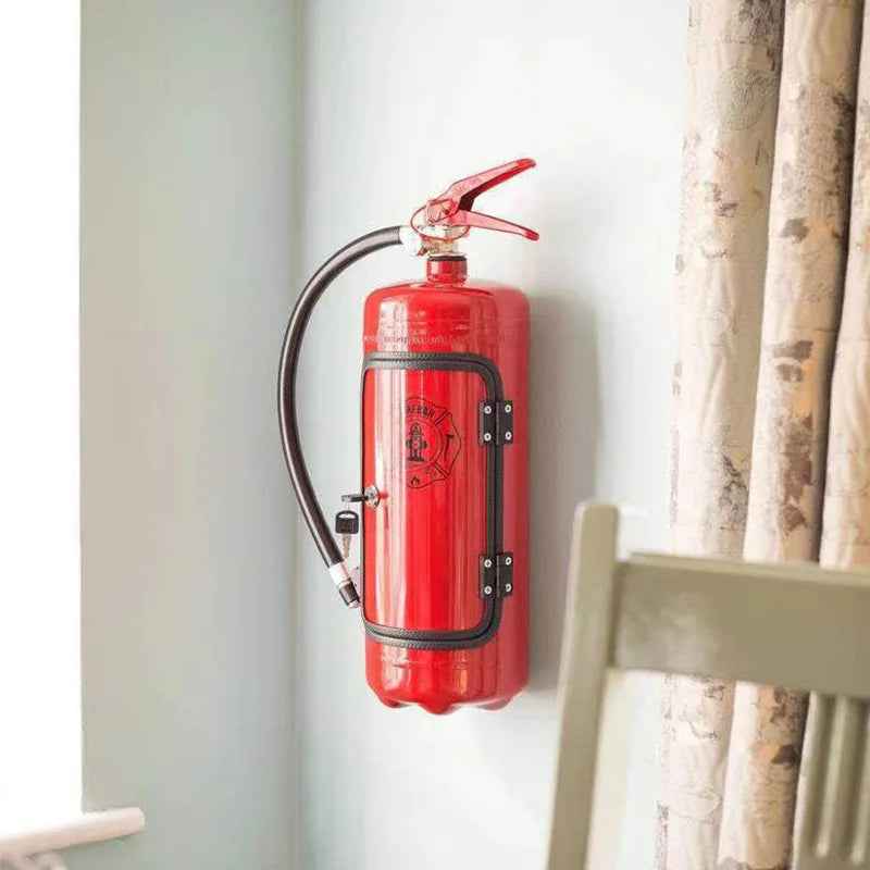 Verborgene Flaschenlagerung in Form eines Feuerlöschers – BlazeVault