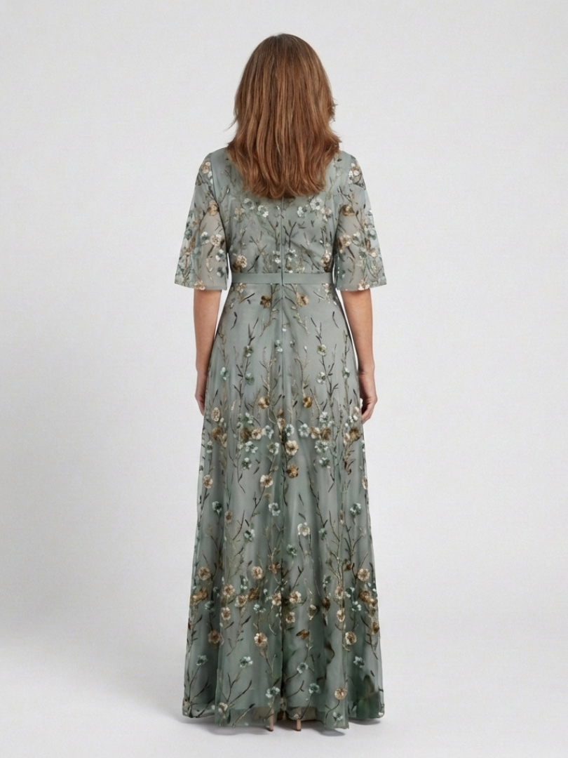 Lina & Emma™ | Kurzärmliges Maxikleid mit Blumenmuster und V-Ausschnitt