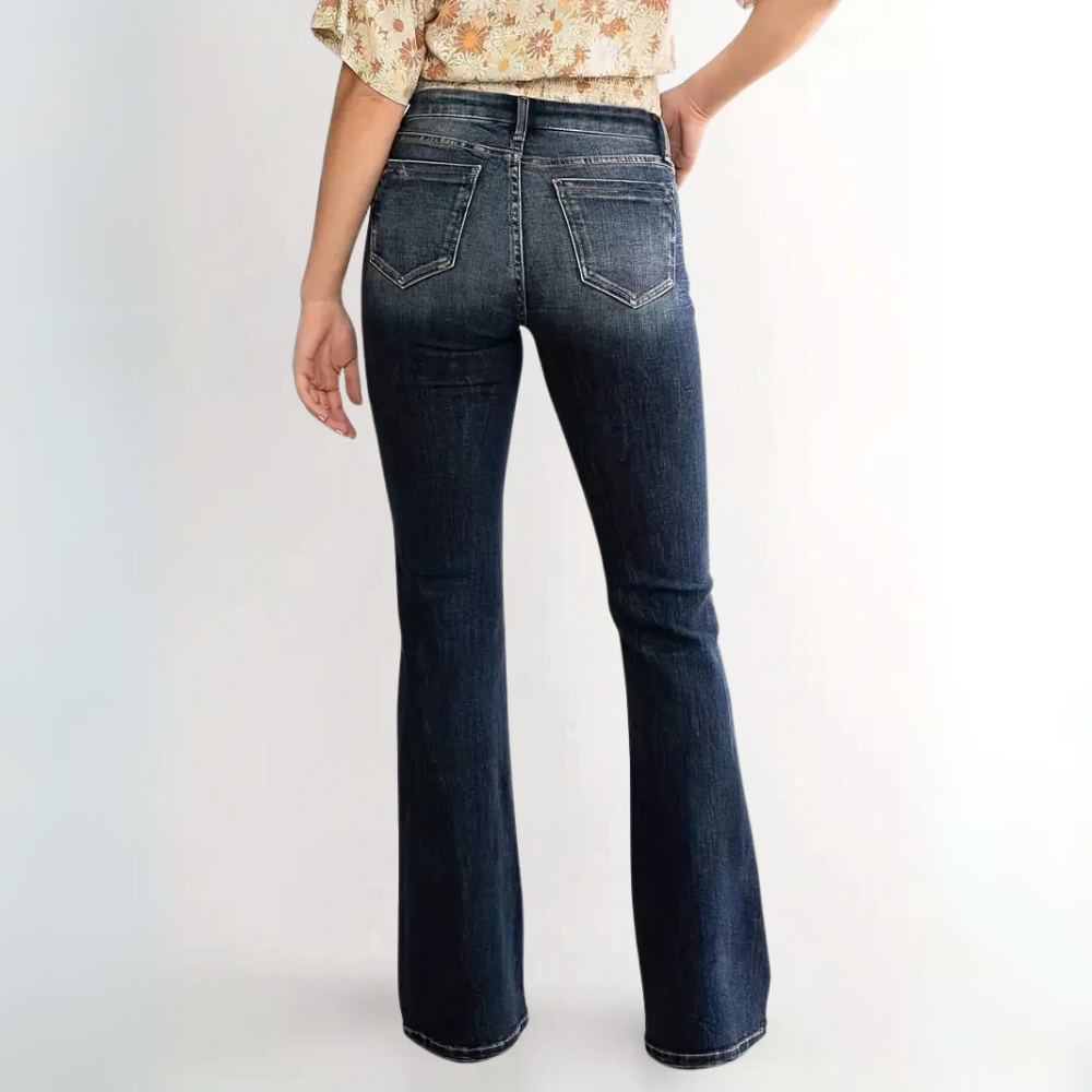 Hilary | Elegante und Trendige Flared Hose für einen Modischen Look