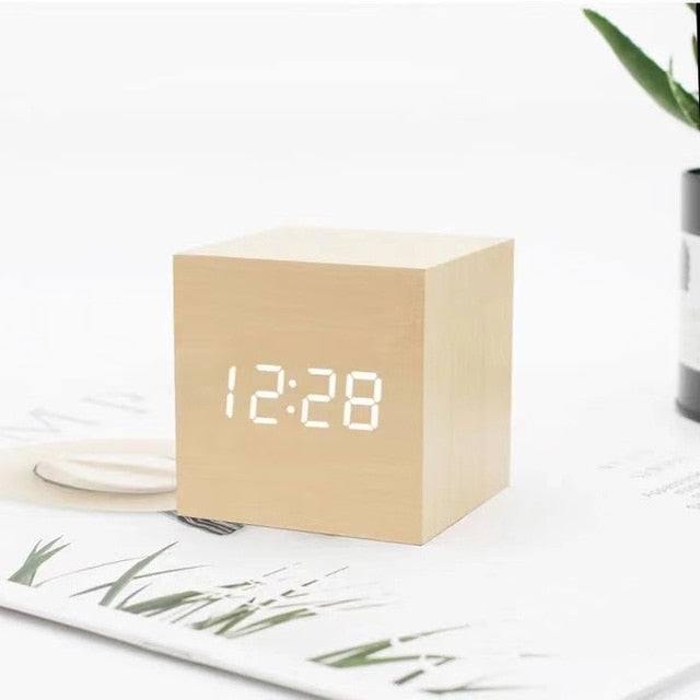 LumiClock Digitaler LED-Wecker