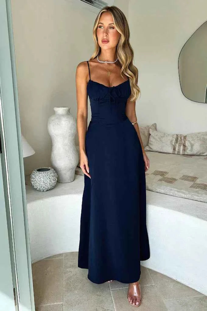 Alanis | Elegantes Midi-Kleid mit schmeichelhafter Silhouette in mittlerer Länge