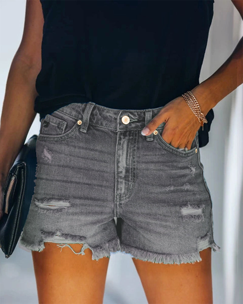 Kurze, zerrissene Jeans in mittlerer Taille für einen lässigen und trendigen Stil