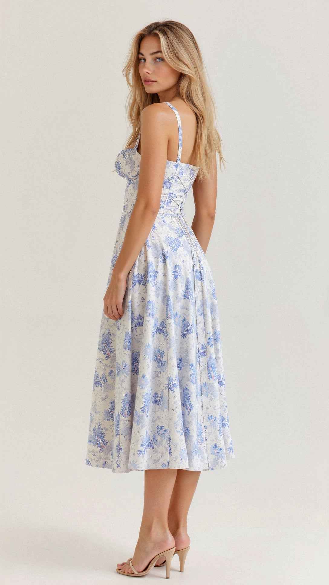 Kiana | Maßgeschneidertes Kleid mit schlanker, schmeichelhafter Passform