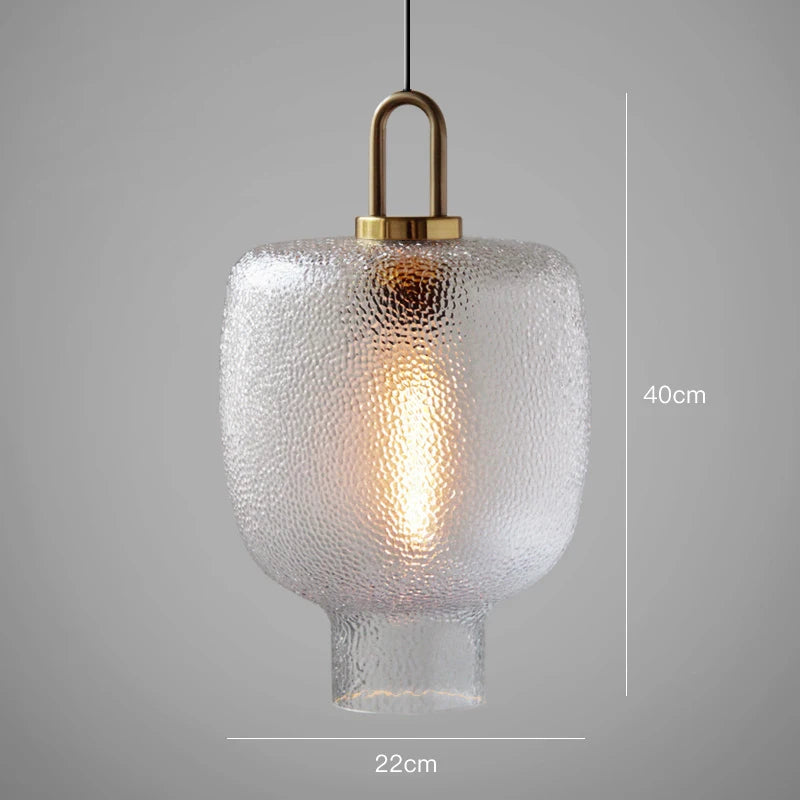 Modierende Glas- und Messingsuspension – Rustikale elegante Beleuchtung für ein stilvolles Interieur