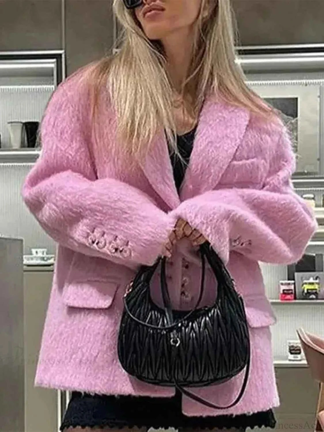 Vintage-inspirierter Woll-Übermantel mit Knopfleiste für zeitlosen Stil