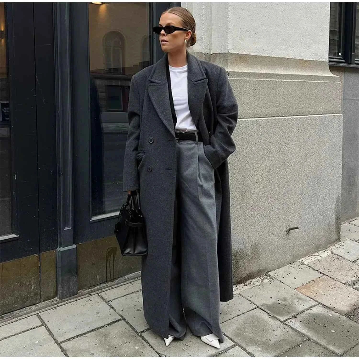 Legerer gerippter Woll-Doppelreihiger Mantel für gemütlichen Winterstil