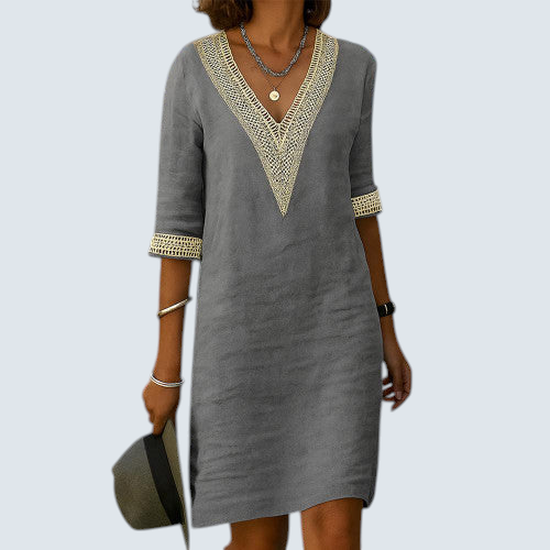 Sommerliches Damenkleid - V-Ausschnitt, Halbarm, bequem-elegant