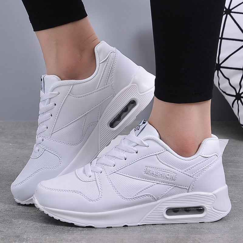 Ganztägiger Tragekomfort-Sneaker mit Air-Sole-Dämpfung