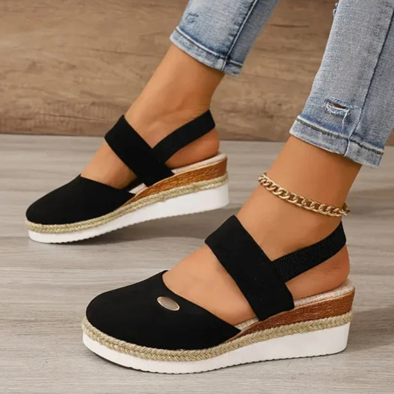 Elegante Riemchen-Sandalen mit bequemen Keilabsätzen