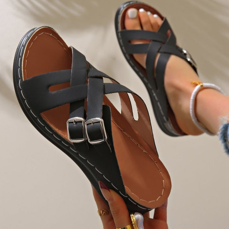 Gürtel-Sandalen für Damen mit dicker Sohle – Das aktuelle Modetrend!