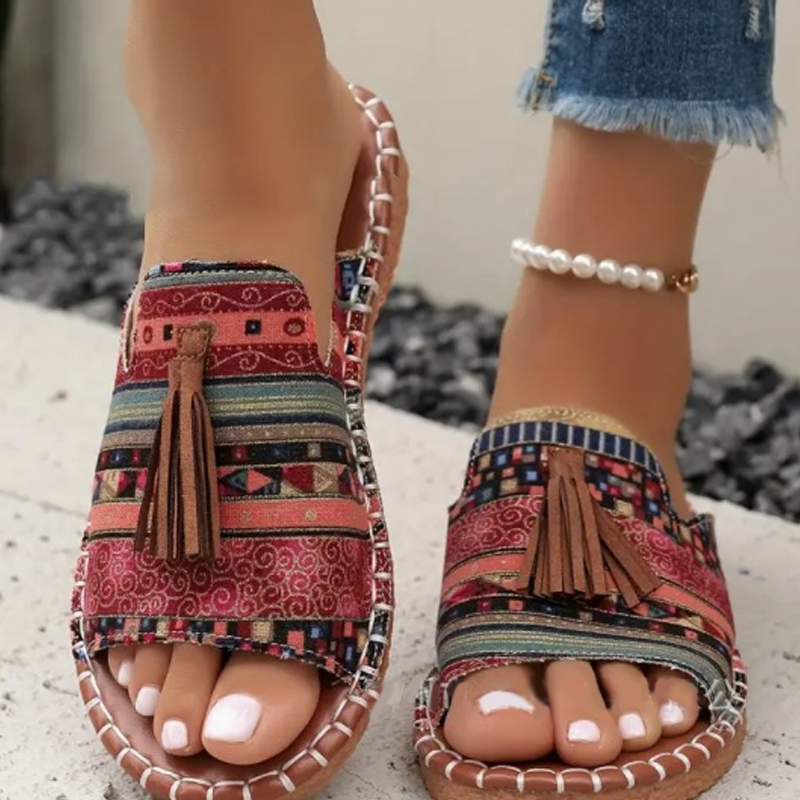 Trendige Schlittschuh-Sandalen mit Boho-Muster für Damen