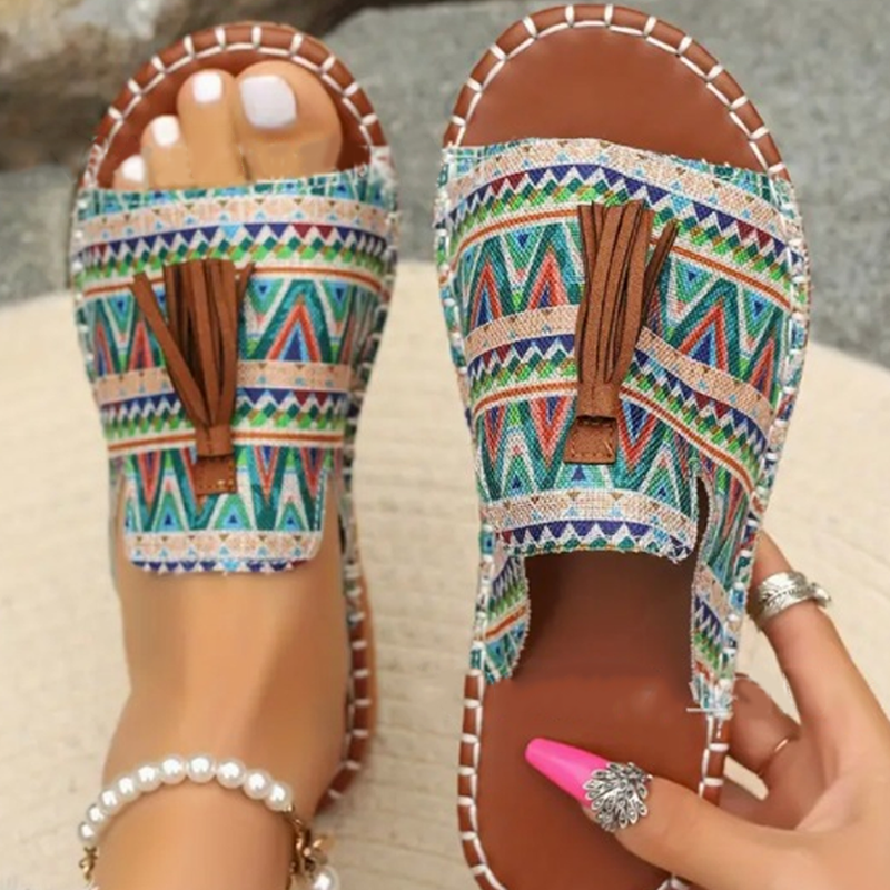 Trendige Schlittschuh-Sandalen mit Boho-Muster für Damen