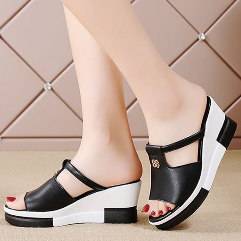 Trendige Plateau-Sandalen mit durchbrochenem Design für einen eleganten und bequemen Look