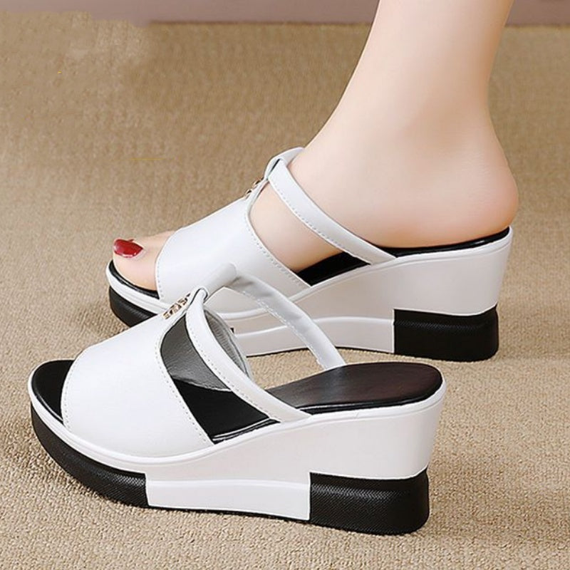 Trendige Plateau-Sandalen mit durchbrochenem Design für einen eleganten und bequemen Look