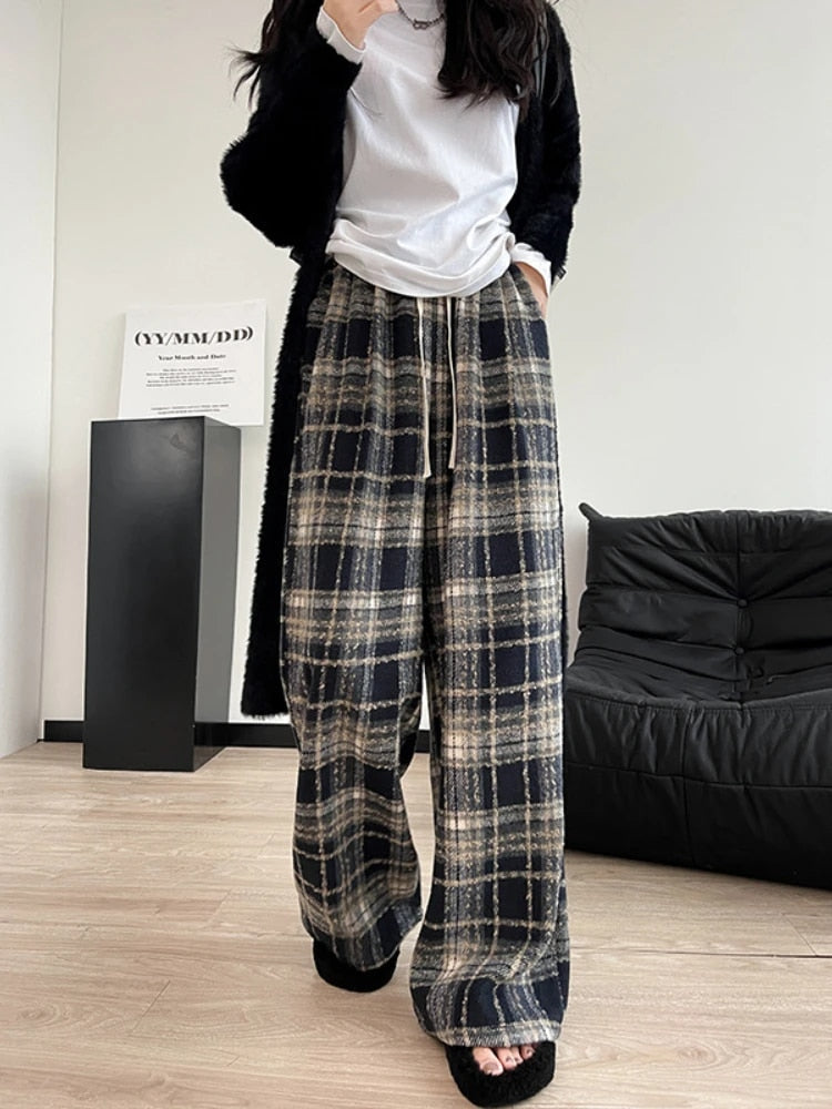 Tara | Elegante Vintage-Karo-Wollebene für einen zeitlosen Stil
