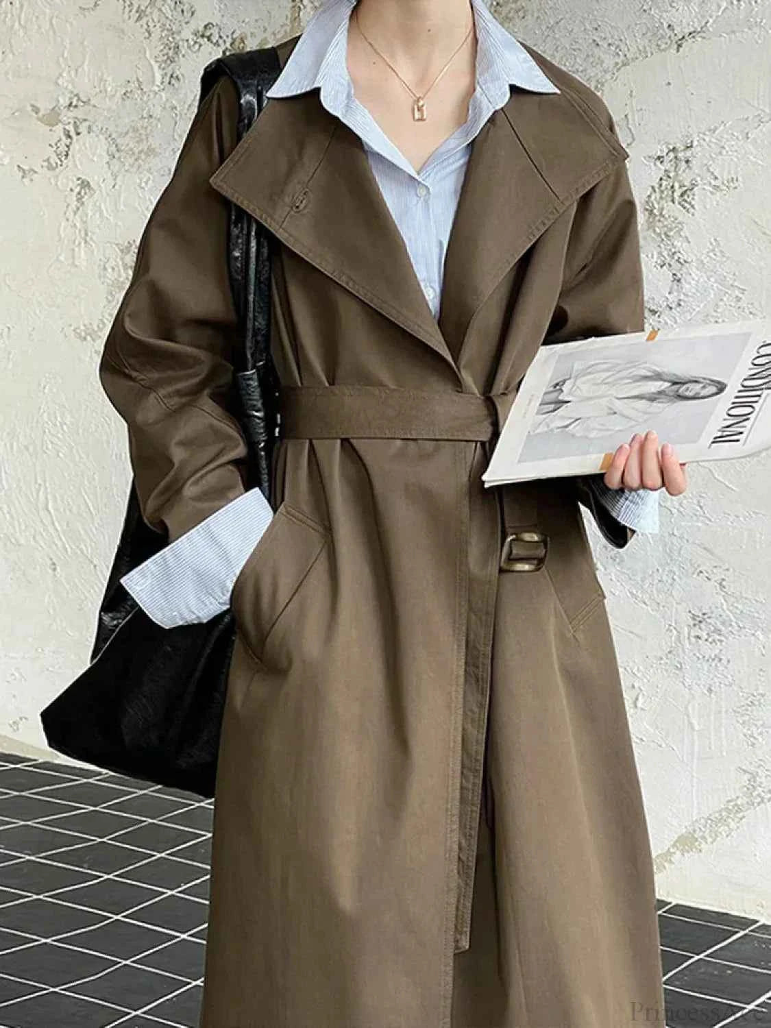 Oversized Trenchcoat mit auffälligen Reversen – Stilvoller und bequemer lockerer Mantel