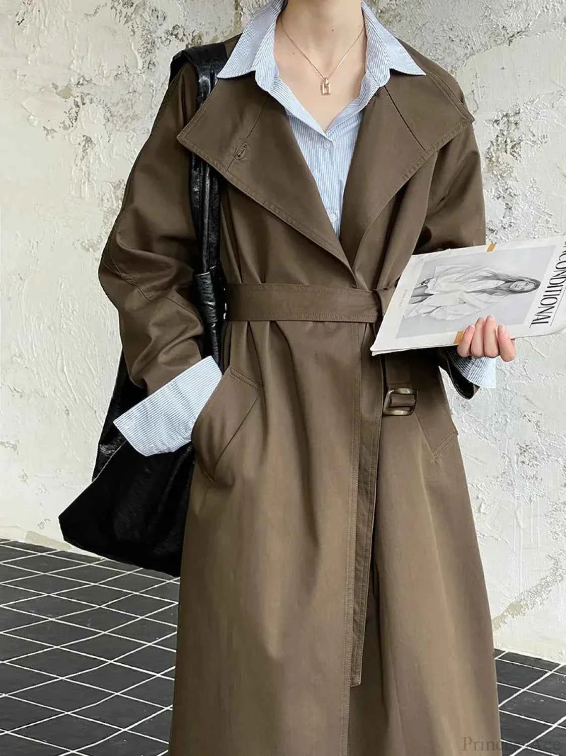 Oversized Trenchcoat mit auffälligen Reversen – Stilvoller und bequemer lockerer Mantel