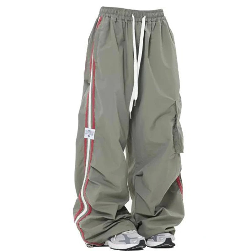 Stilvolle Cargohose mit Kordelzug und praktischen Taschen