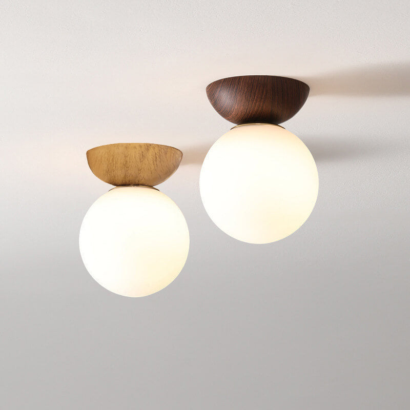 Nordic Orb Deckenlampe - Holzmaserung & Metallakzent