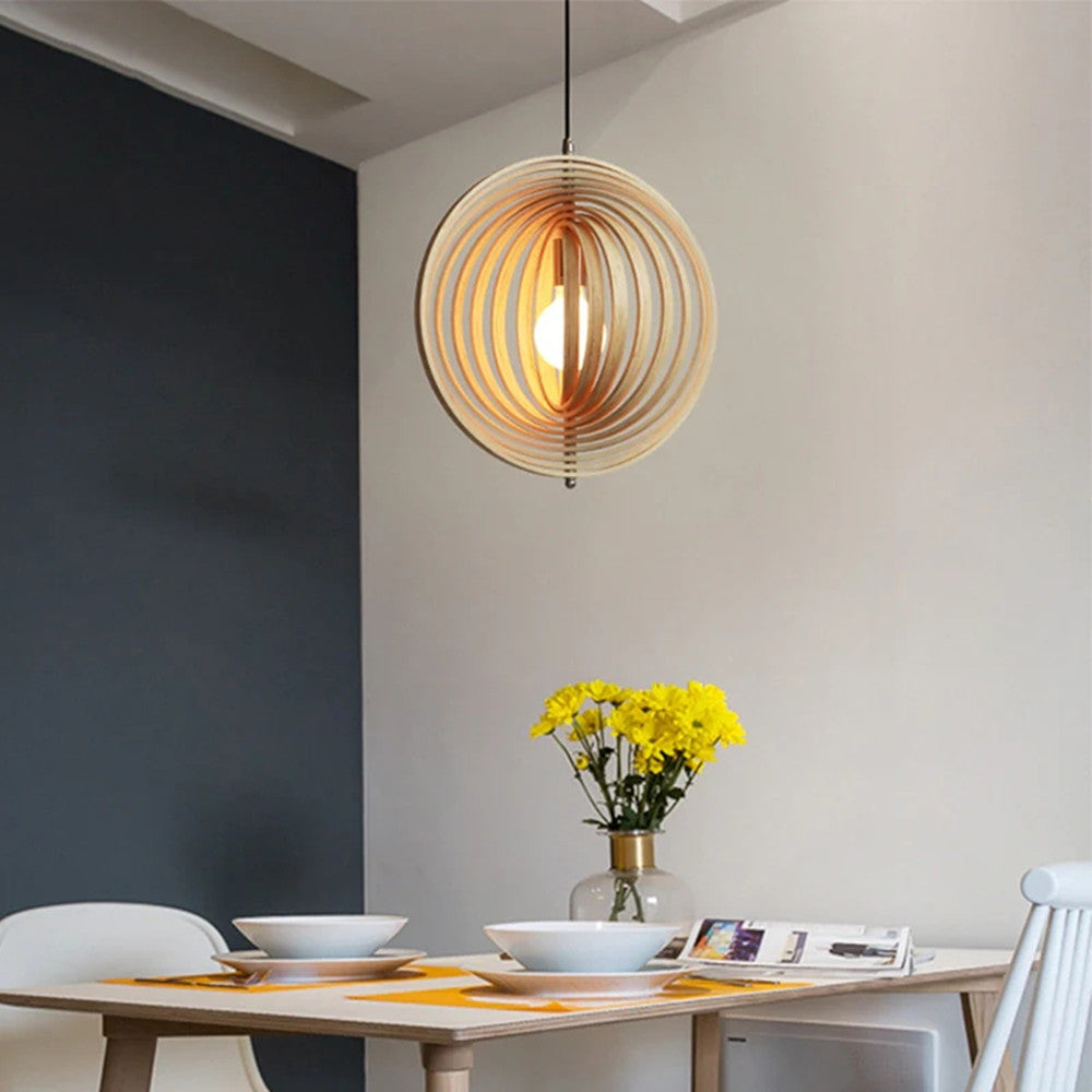 Handgefertigte Holz-Lampen mit LED-Beleuchtung im eleganten japanischen Design