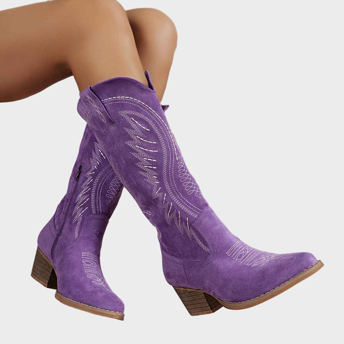 Stilvolle bestickte Western-Stiefeletten für einen modischen Look