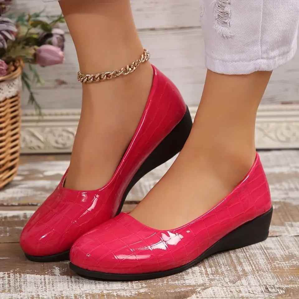 Orthopedic Leather Shoes for Women – Lightweight, Non-Slip & Breathable