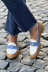 Leuchtend bunte Color-Block-Loafer für einen mutigen, modischen Look