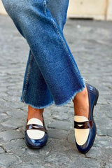 Klassischer Zwei-Ton-Loafer für einen mühelosen Stil