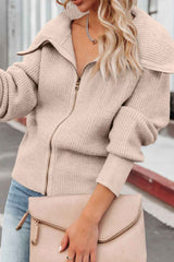 Ultra-cozy zip-up cardigan with long sleeves for women  