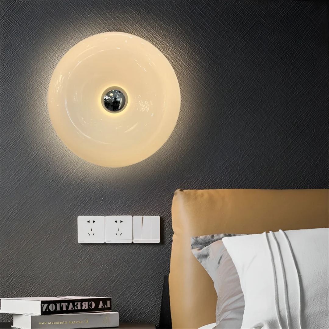 Yvera - Elegante moderne Wandleuchte mit Glas-Finish