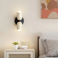 Elegancka nowoczesna lampa ścienna LED z stylowym designem