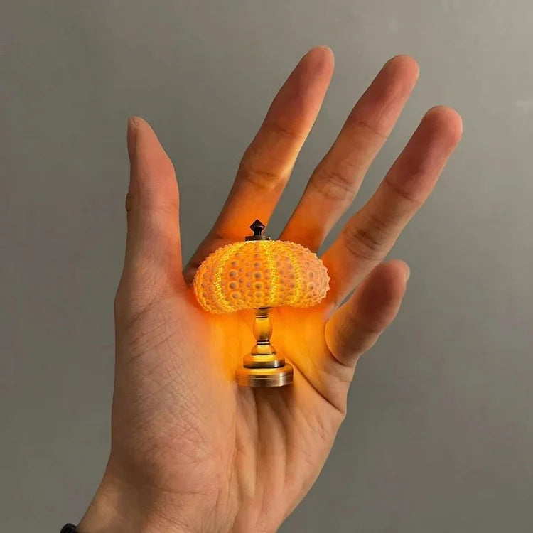 OceanDream - Einzigartige Meeresnachtlicht mit Naturmuscheln, Handgefertigte Nachttischlampe für eine beruhigende maritime Atmosphäre
