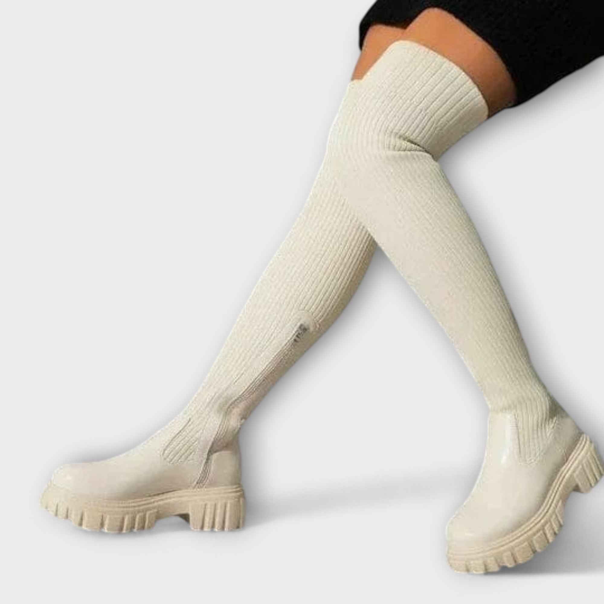 Stilvolle Overknee-Stiefel mit Robustem Absatz für einen Trendigen Look