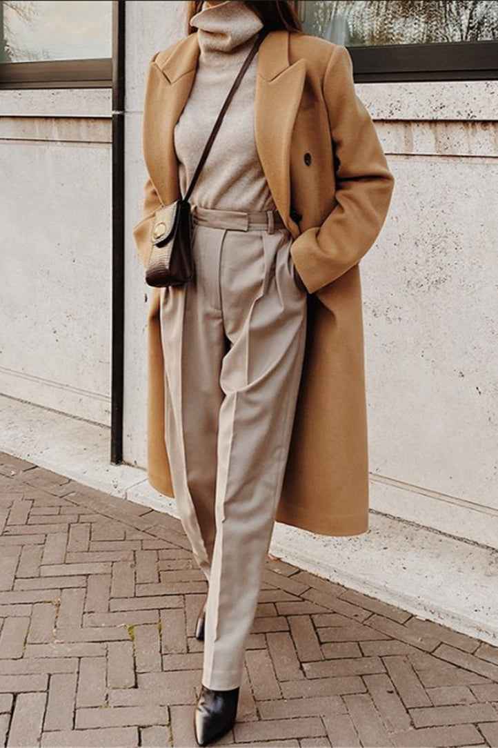 Eleganter Slim-Herrenmantel mit doppeltem Knopfleiste