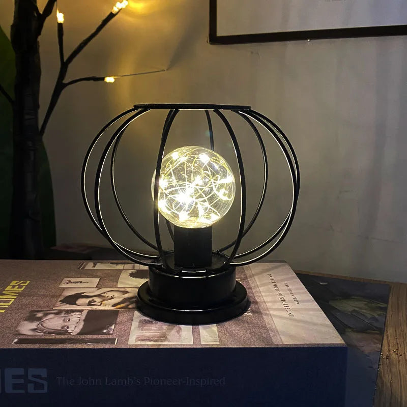 LED-Tischlampe FestiveGlow – Fröhlicher Glanz für festliche Stimmung