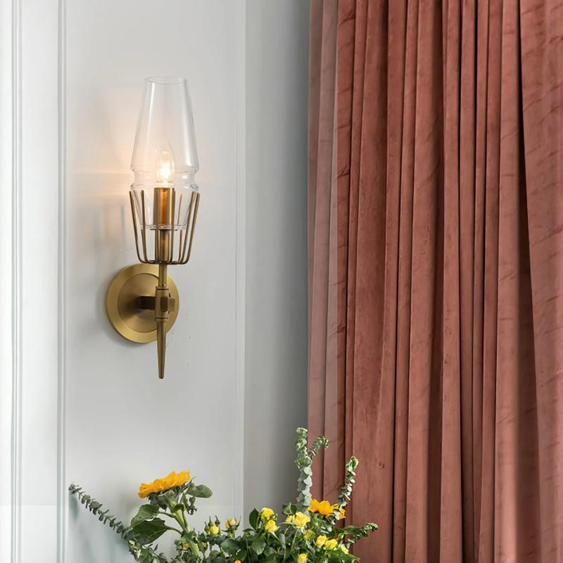 Orelia - Vintage Schlossstil LED-Wandlampe aus Kupfer und Glas für eine bezaubernde Atmosphäre
