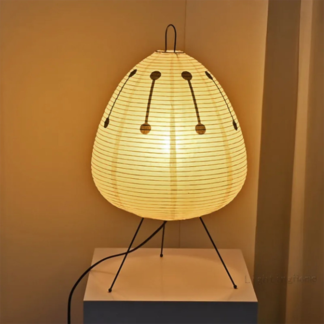 Tirva Elegante Japanische Stehlampe für eine Warme und Stilvolle Atmosphäre