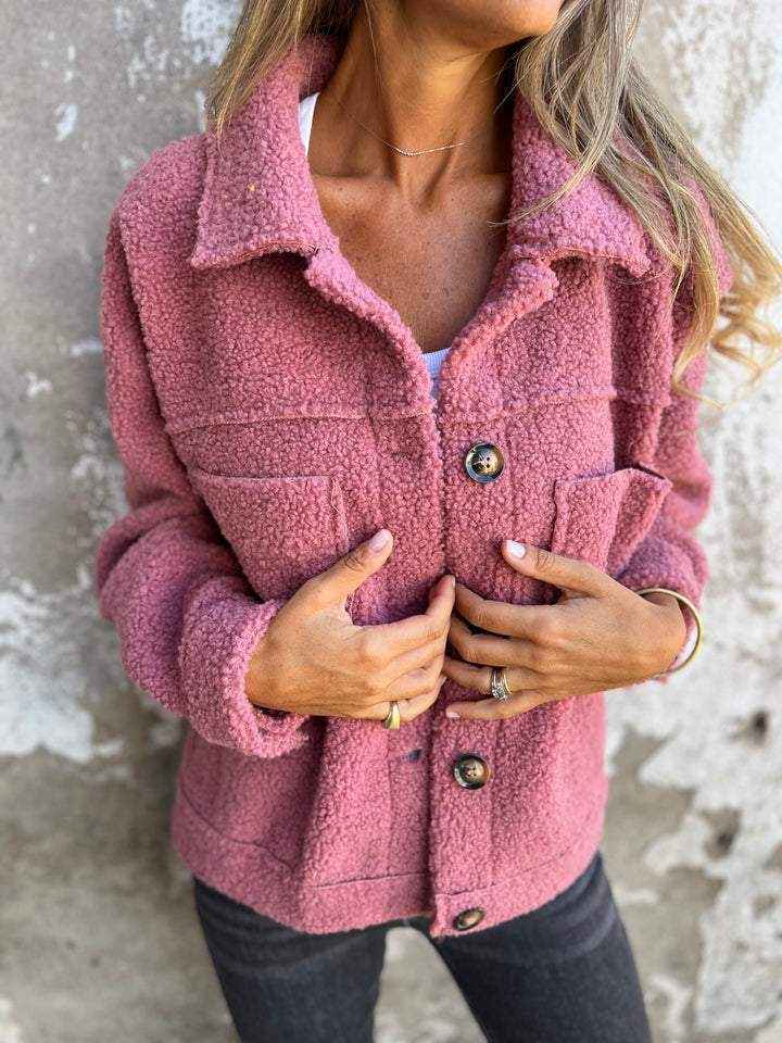 Vaine - elegante, gemütliche Herbstjacke für Wärme und Stil