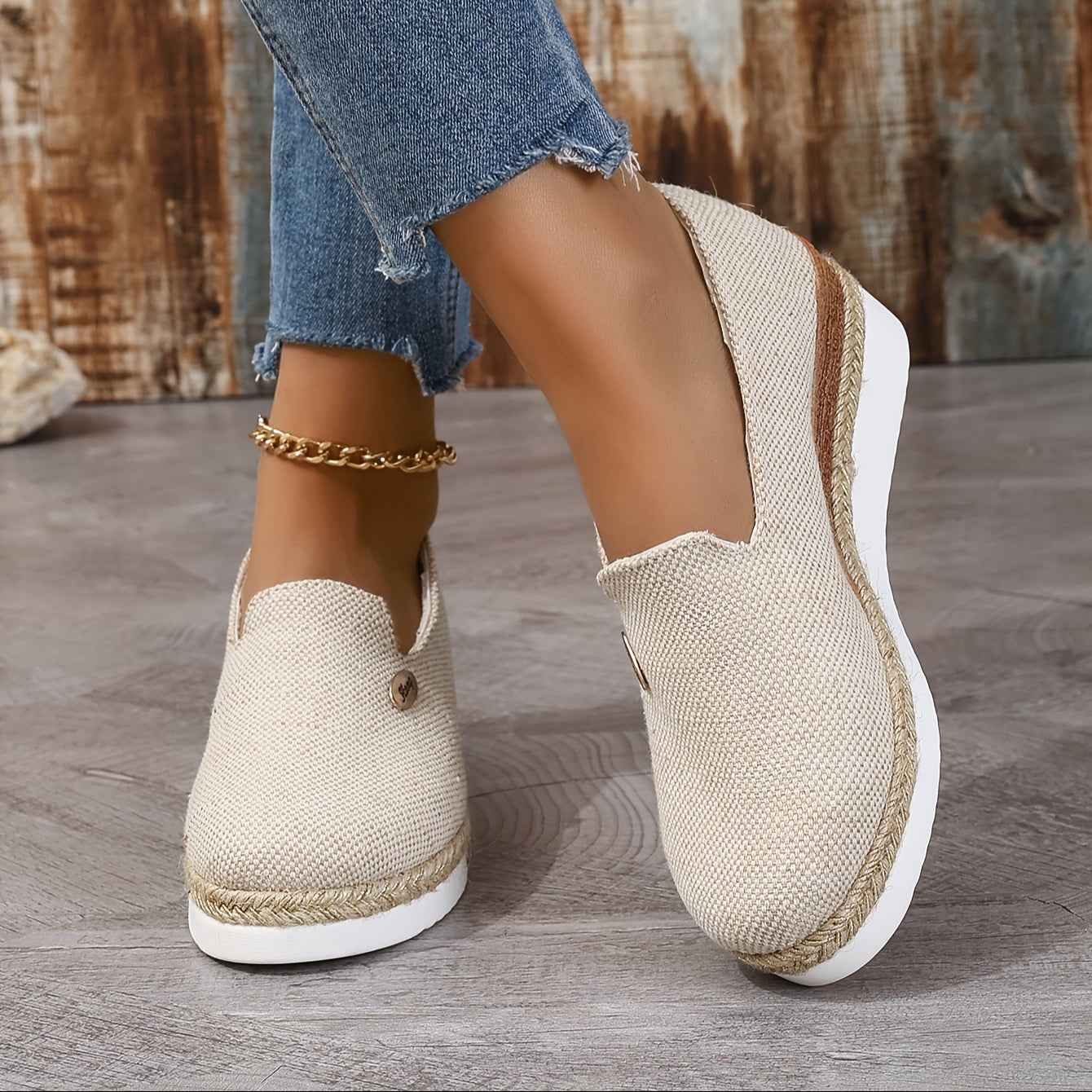 Gepolsterter orthopädischer Sneaker für ganztägigen Komfort und hervorragende Gelenkunterstützung