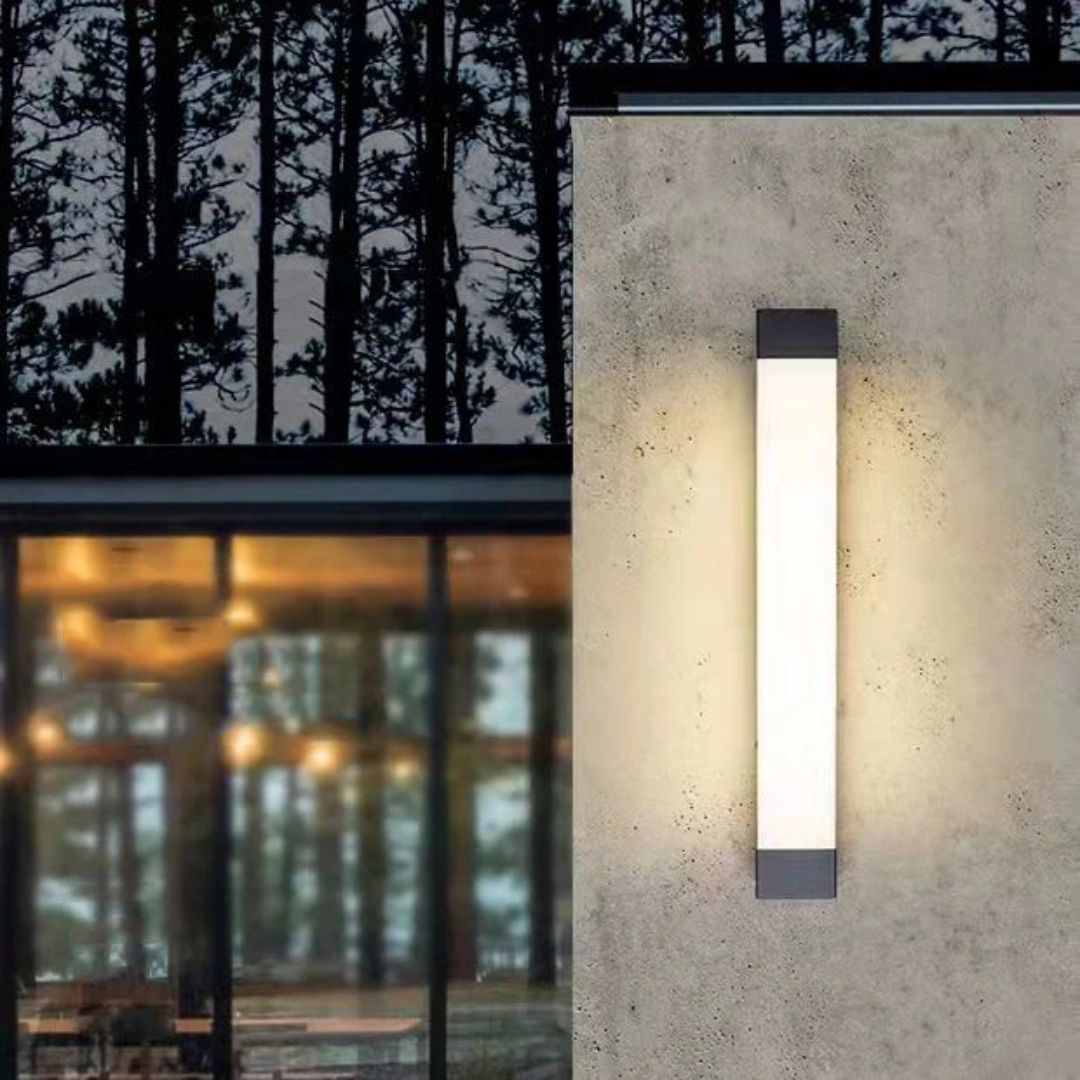 Flaero - Elegante Luxus Außenwandleuchte für stilvolle Gartenbeleuchtung