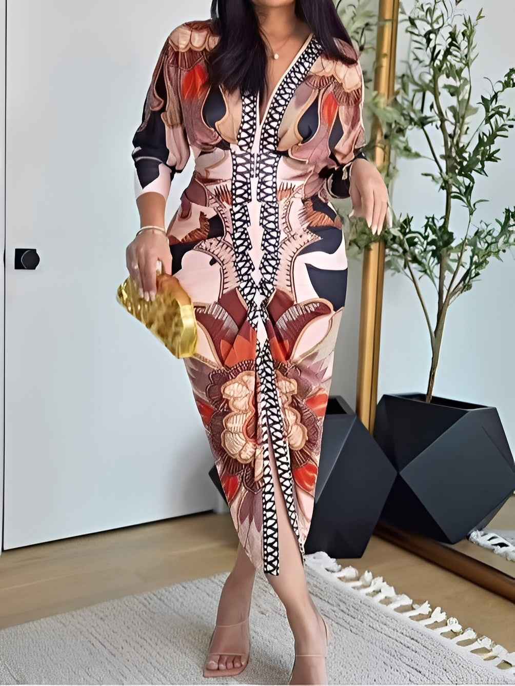 Vintage-Barock-Kleid mit langen Ärmeln und tiefem V-Ausschnitt