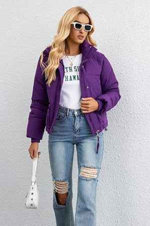 Warme und elegante kurze Daunenjacke mit Stehkragen