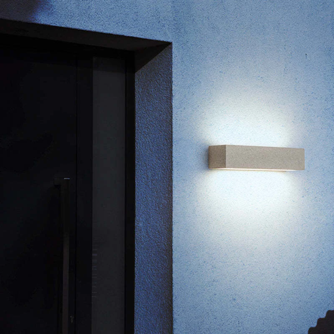Revos - Moderne und elegante LED-Wandleuchte für Außen stilvolle Beleuchtung