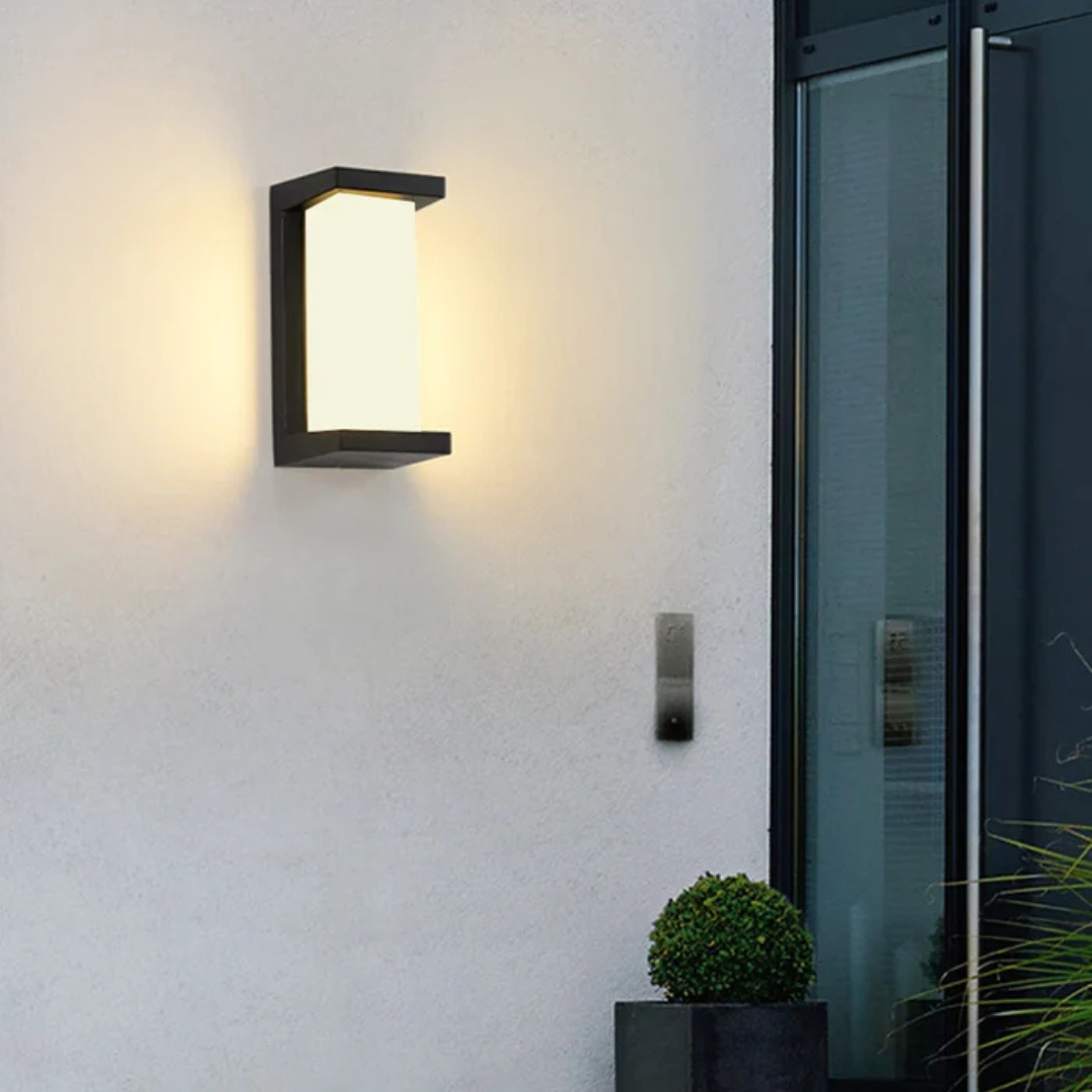 Brilix - Energieeffiziente Außenwandlampe mit Bewegungsmelder für Sicherheit und Stil