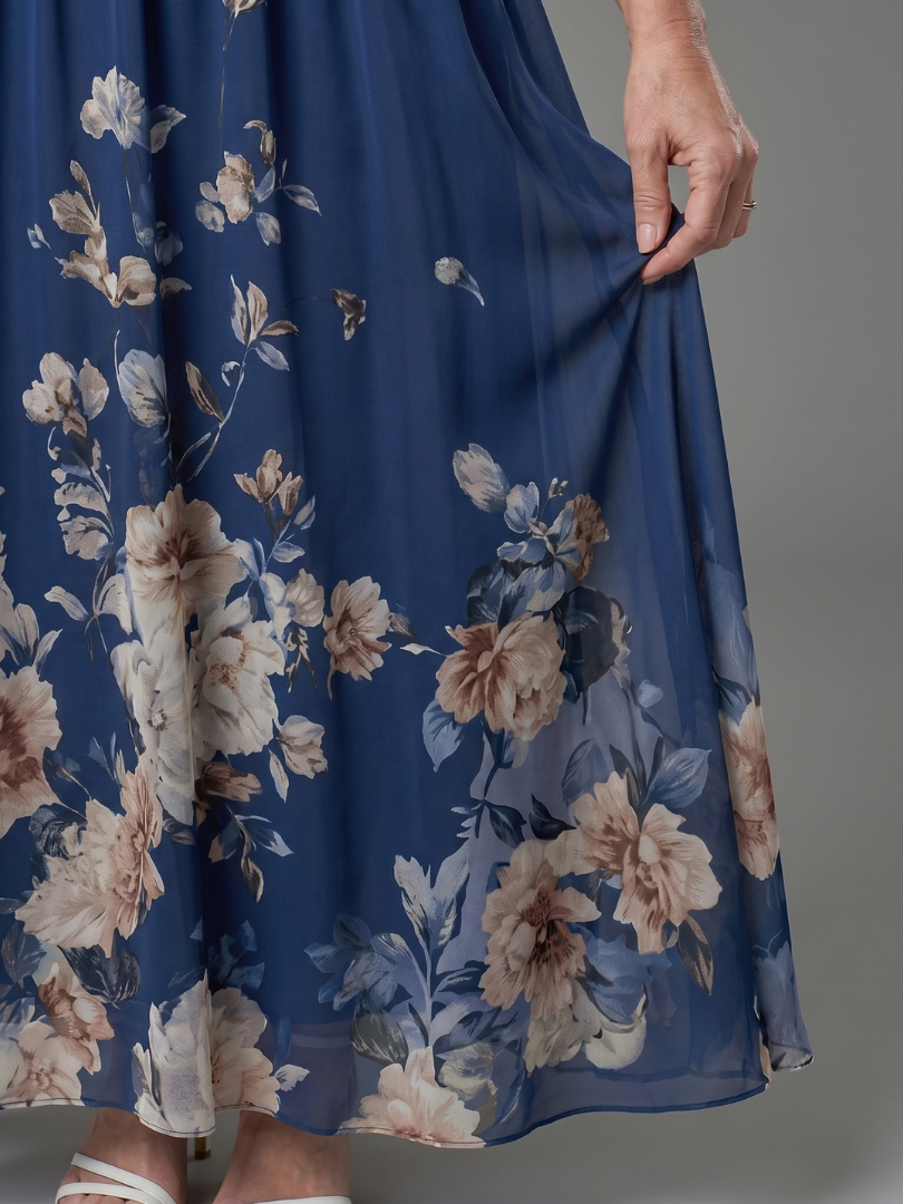 Clarissa | Ärmelloses Midikleid mit V-Ausschnitt und weichem Blumensaum