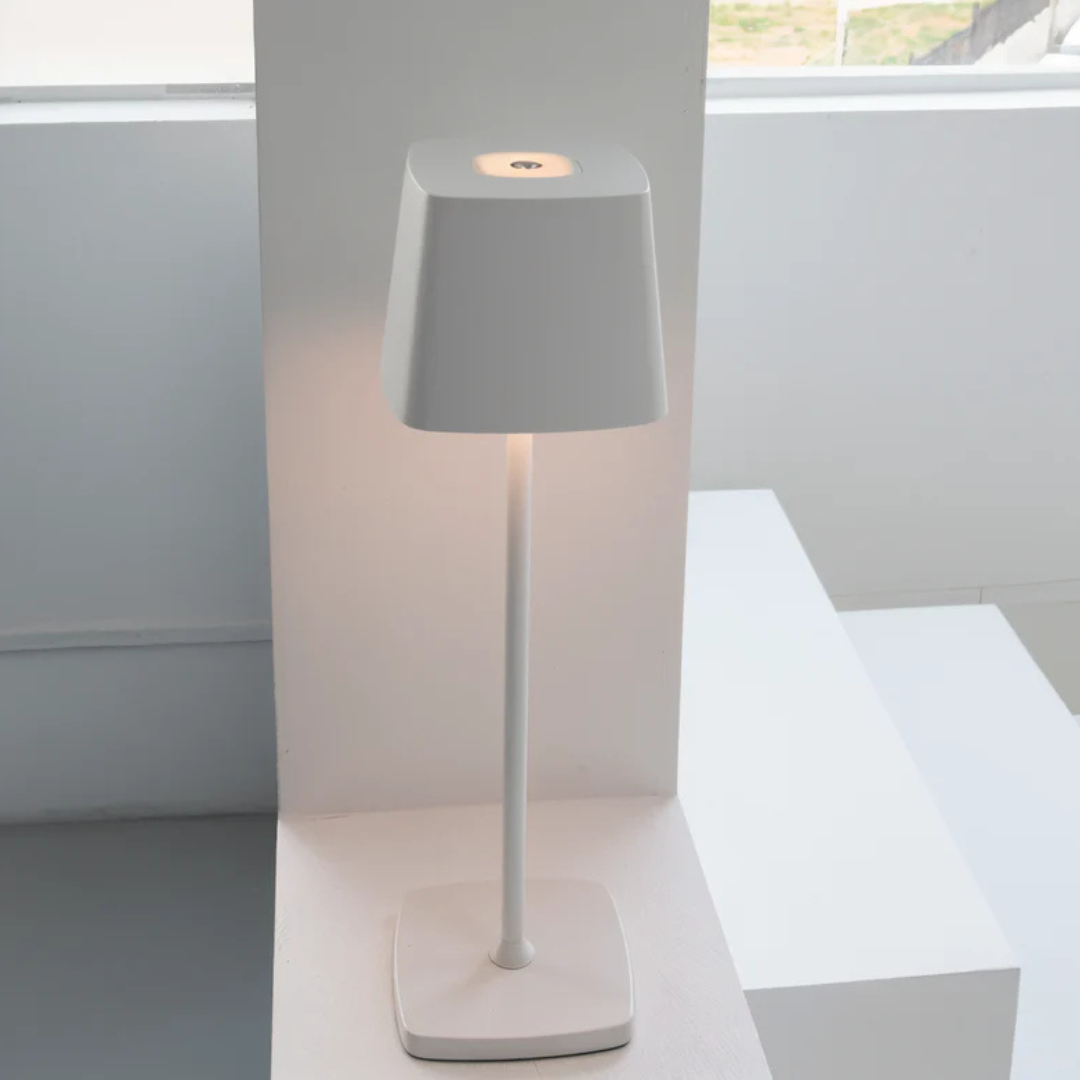 Sideris – Einstellbare LED-Tischlampe für Perfektes Licht