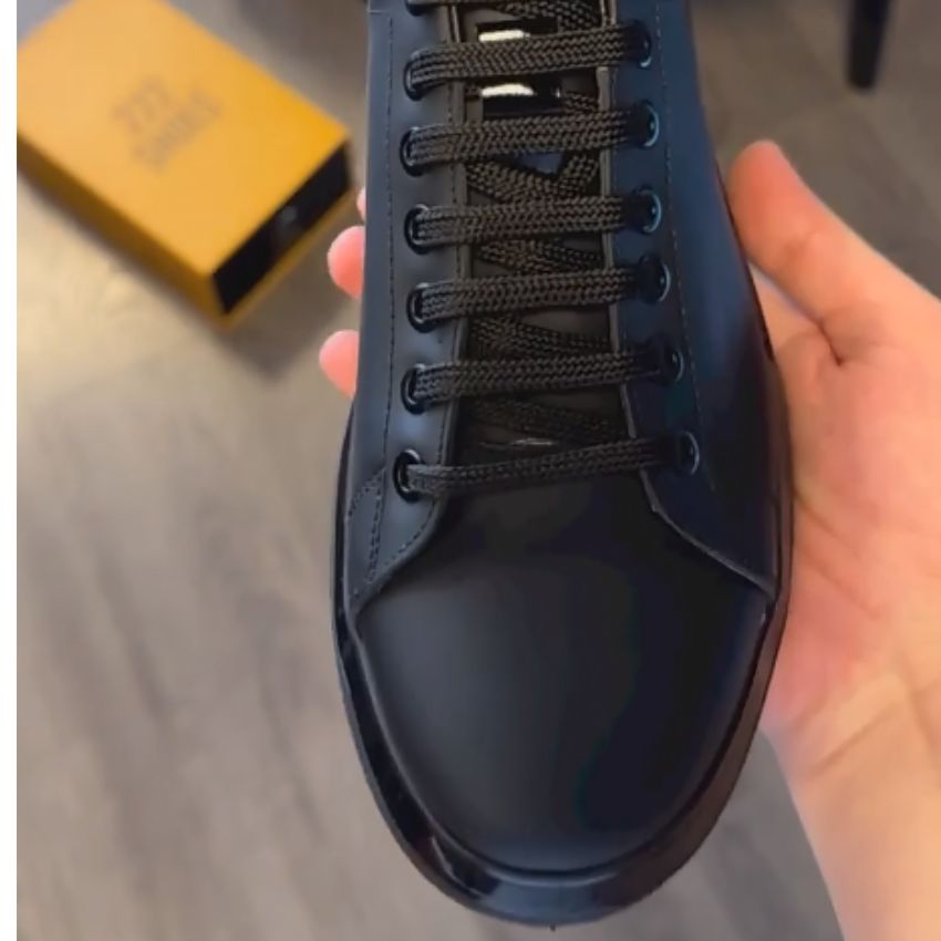 Alexander - Elegante Sneaker für Herren im schicken Stil