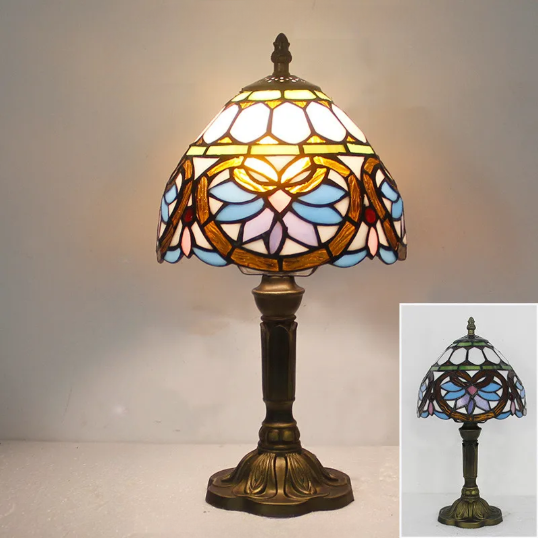 Plura stilvolle Tiffany-Tafellampe für eine zeitlose Atmosphäre