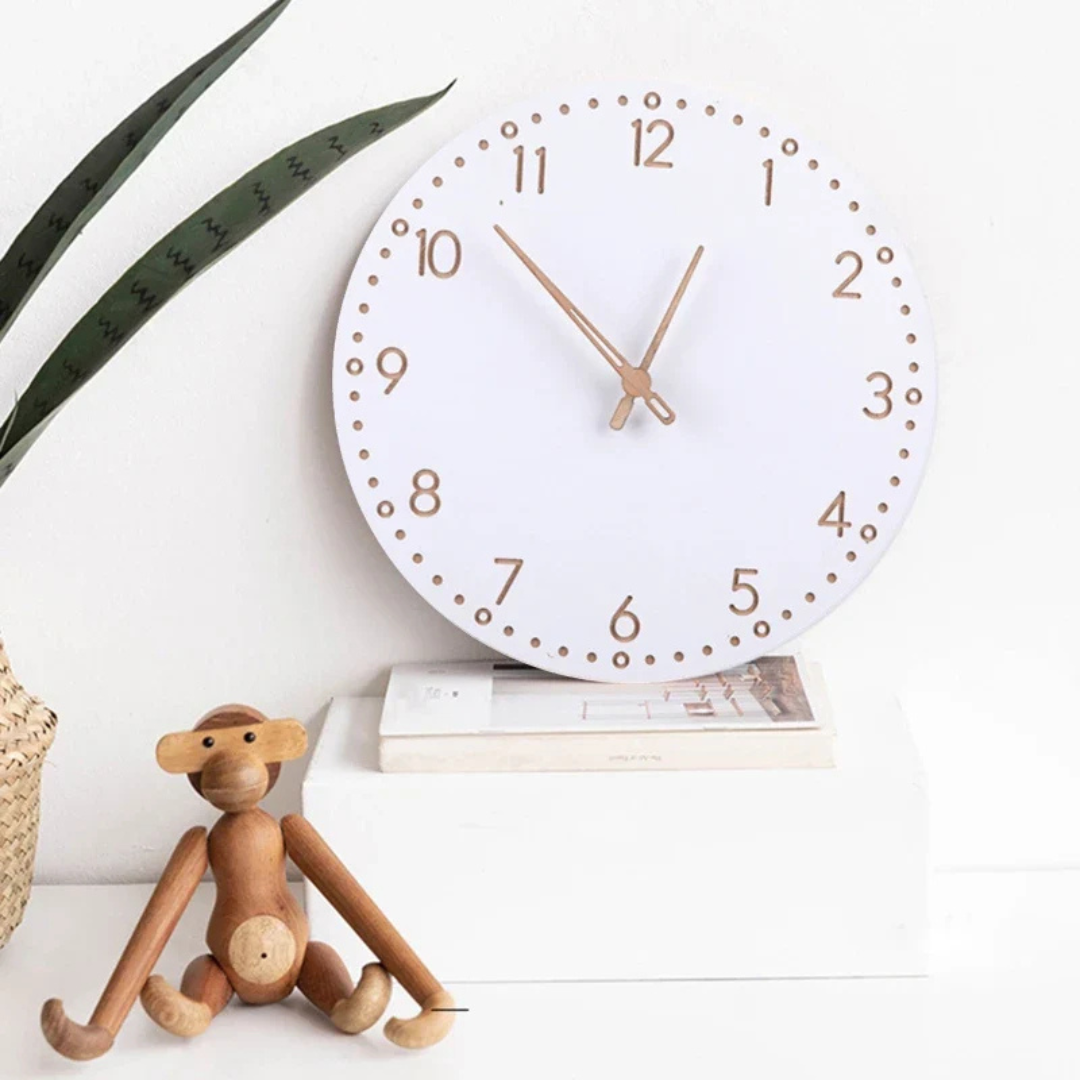 Horix - Stilvolle Holz-Wanduhr für ein modernes Erscheinungsbild