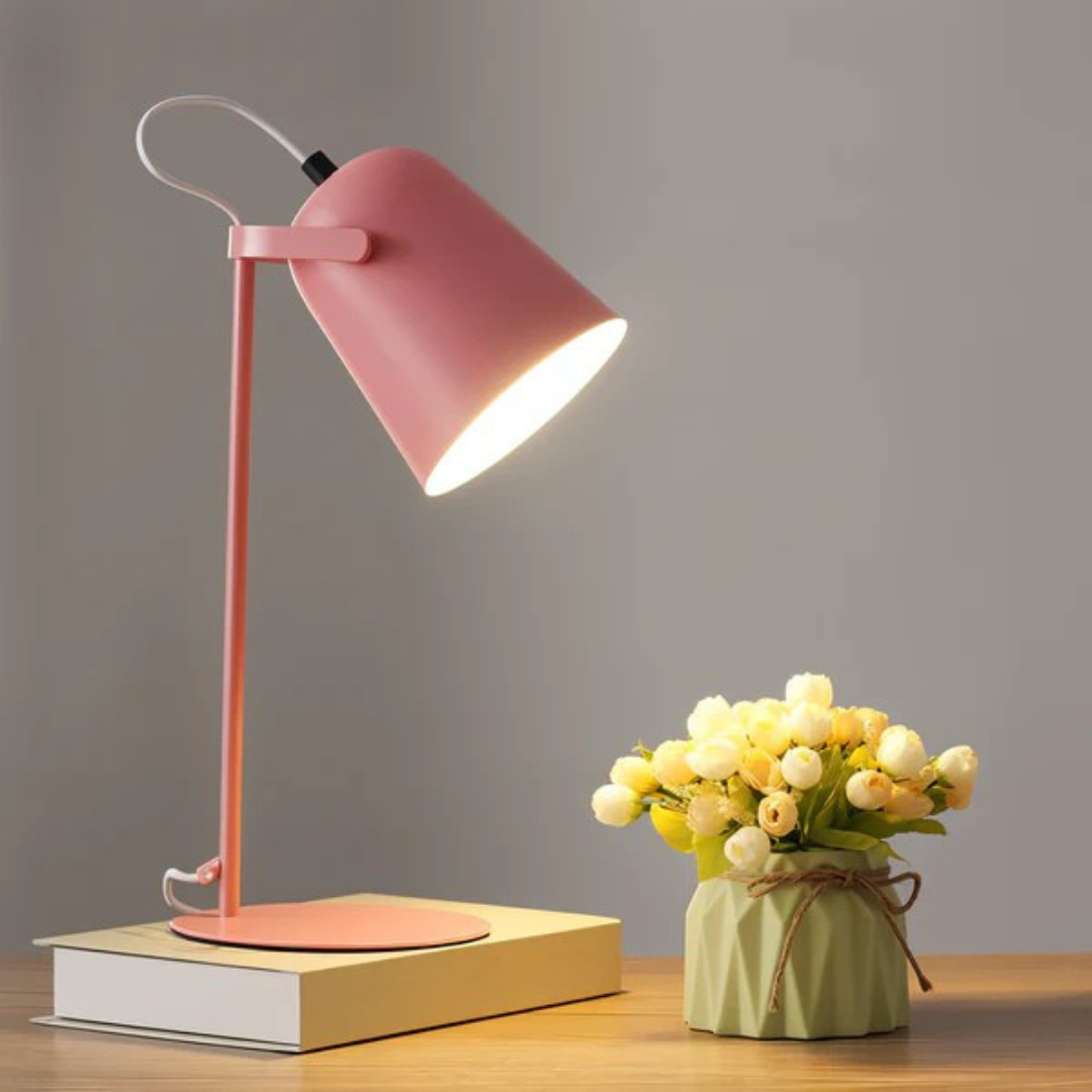 Erion - Stilvolle moderne LED-Tafellampe für einen eleganten Heimbüroauftritt